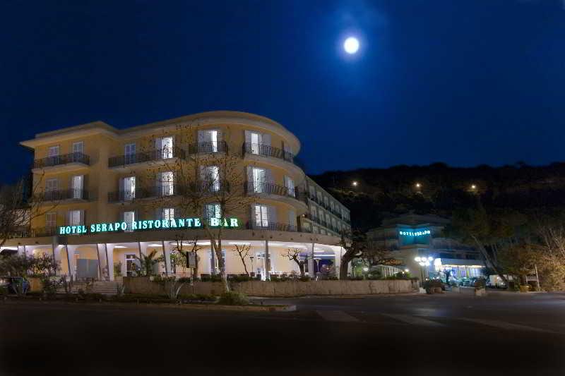 Hotel Serapo Gaeta Exteriér fotografie